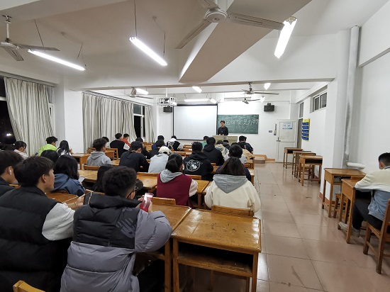 说明: C:\Users\Administrator\Desktop\XK星空开展“唱响红色经典 凝聚奋进力量” 唱响红歌活动2021.11.16\XK星空开展“唱响红色经典 凝聚奋进力量” 唱响红歌活动2021.11.16\3.jpg