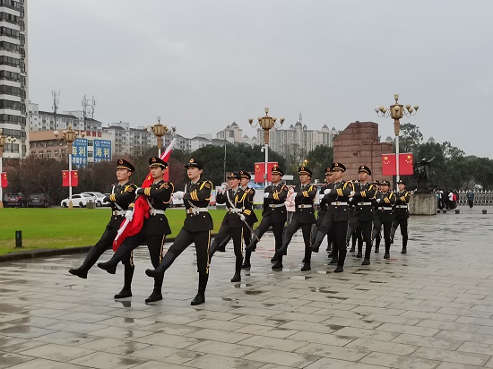 说明: C:\Users\Administrator\Desktop\XK星空举行升国旗仪式\XK星空举行升国旗仪式\1.jpg