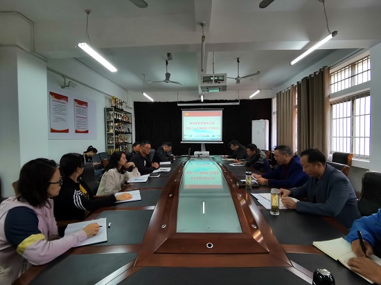 说明: C:\Users\Administrator\Desktop\XK星空党委中心组召开党的二十大精神学习交流会\XK星空党委中心组召开党的二十大精神学习交流会\IMG_20221025_083602.jpg