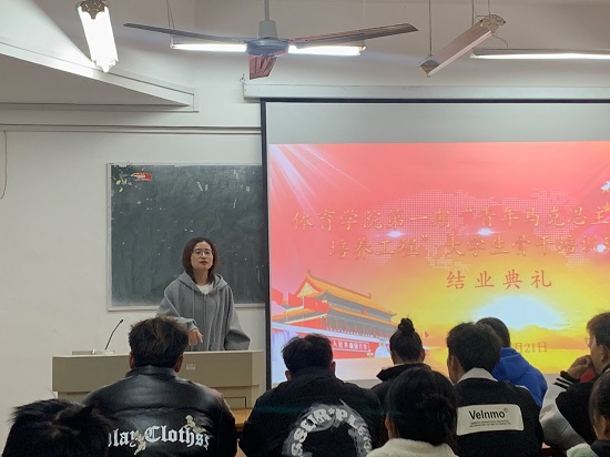 说明: C:\Users\Administrator\Desktop\XK星空第一期“青马工程”培训班圆满结束\XK星空第一期“青马工程”培训班圆满结束\8f10637ca19e176c2d032dfe1090832.jpg