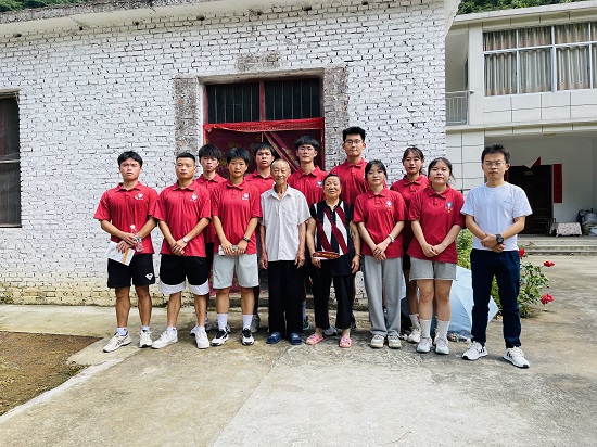 说明: C:\Users\Administrator\Desktop\XK星空2022年大学生暑期“三下乡”社会实践活动(三)\XK星空2022年大学生暑期“三下乡”社会实践活动(三)\4.JPG