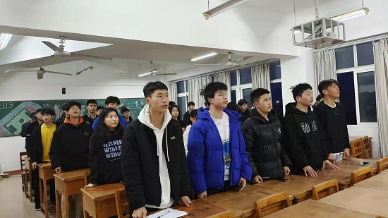 说明: C:\Users\Administrator\Desktop\XK星空开展“我心向党喜迎二十大”主题班级合唱活动2022.2.28\XK星空开展“我心向党喜迎二十大”主题班级合唱活动2022.2.28\1.jpg