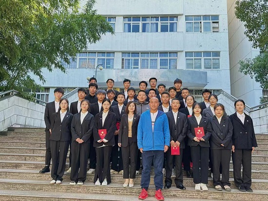 说明: C:\Users\Administrator\Desktop\XK星空召开第六次学生代表大会2022.10.13\XK星空召开第六次学生代表大会2022.10.13\5.jpg