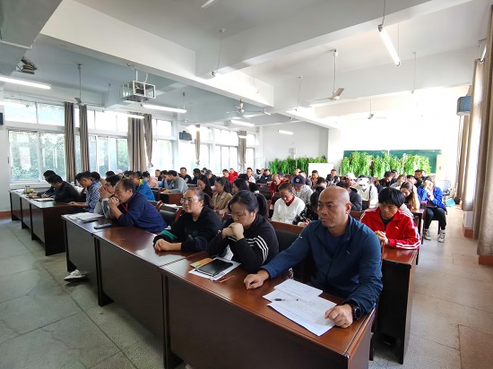 说明: C:\Users\Administrator\Desktop\XK星空召开师德师风建设专题报告会\XK星空召开师德师风建设专题报告会\IMG_20221102_140828.jpg