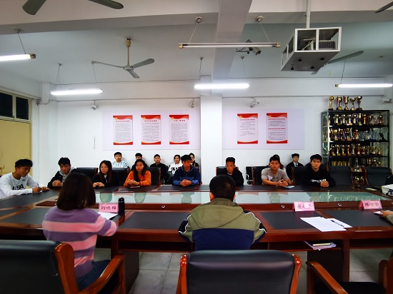 说明: C:\Users\Administrator\Desktop\XK星空举办2022年下半年入党积极分子培训班\XK星空举办2022年下半年入党积极分子培训班\IMG_20221026_150159.jpg