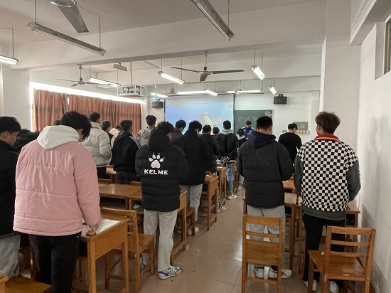 说明: C:\Users\Administrator\Desktop\XK星空组织师生传唱主题歌曲《领航》2022.1.4\XK星空组织师生传唱主题歌曲《领航》2022.1.4\2.jpg