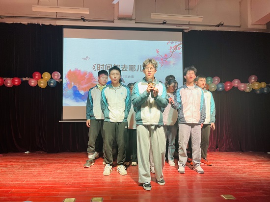 说明: C:\Users\Administrator\Desktop\XK星空举办2021年迎新文艺表演大赛2021.12.15\XK星空举办2021年迎新文艺表演大赛2021.12.15\6.jpg