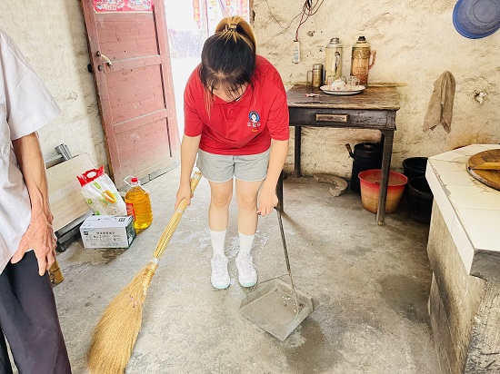 说明: C:\Users\Administrator\Desktop\XK星空2022年大学生暑期“三下乡”社会实践活动(三)\XK星空2022年大学生暑期“三下乡”社会实践活动(三)\3.JPG