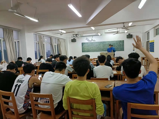 说明: C:\Users\Administrator\Desktop\XK星空开展学习两会精神主题团日活动2022.3.15(1)\XK星空开展学习两会精神主题团日活动2022.3.15\3.jpg